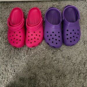 BRAND NEW 
Purple & pink Crocs
Size: 7W/5M